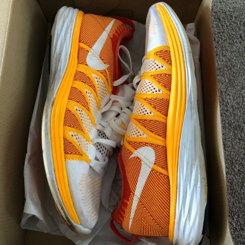 Nike lunar flyknit 2